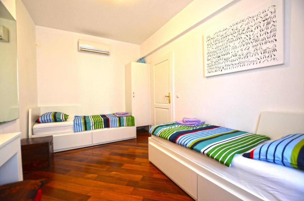 Apartment Max Ровинь Экстерьер фото