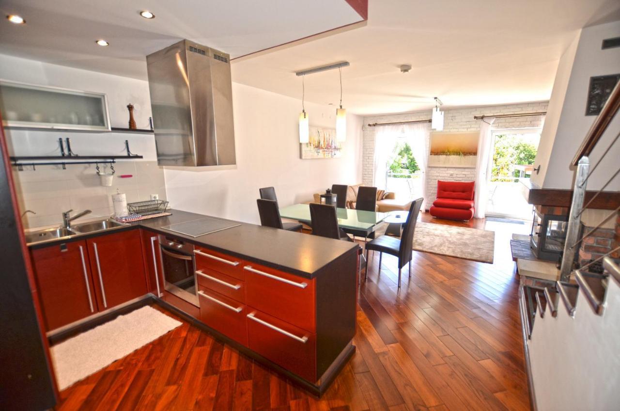 Apartment Max Ровинь Экстерьер фото