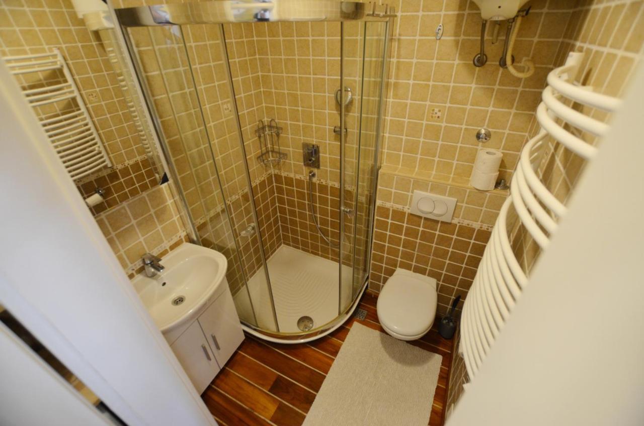 Apartment Max Ровинь Экстерьер фото